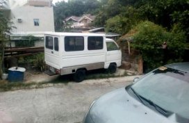 White Suzuki Multicab 2004 for sale in Manual