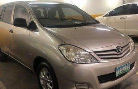 Sell Grey 2012 Toyota Innova in Manila