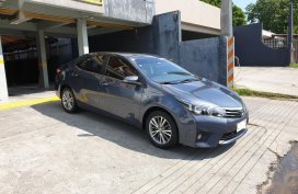 Sell Grey 2014 Toyota Corolla in Manila