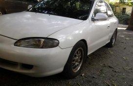 Selling White Hyundai Elantra 1997 in Las Piñas