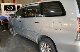 Silver Toyota Innova 2010 for sale in Quezon City