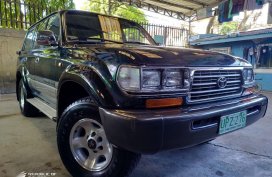 Green Toyota Land Cruiser 1997 for sale in Manual