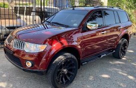 Red Mitsubishi Montero 2009 for sale in Manila