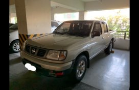 Nissan Frontier 2012 at 70000 km for sale