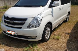 Sell 2013 Hyundai Grand Starex in Binan 