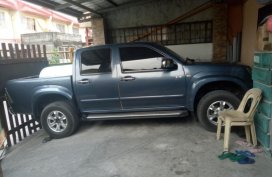 Blue Isuzu D-Max 2010 for sale in Automatic