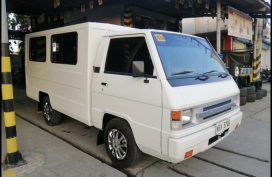 2017 Mitsubishi L300 FB