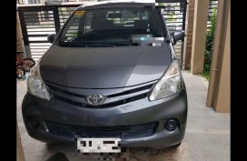 Selling Grey Toyota Avanza 2014 SUV / MPV in General Trias