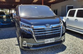Selling Black Toyota Grandia 2019 in Cebu City