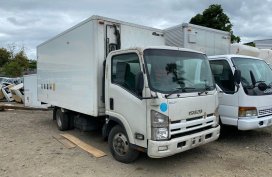 Selling Isuzu Elf 2020 in Mandaue