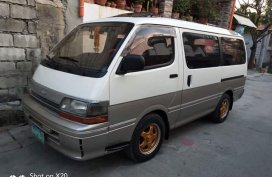 1993 TOYOTA HIACE VAN