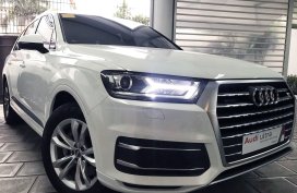 2019 Audi Q7 2.0T - Premium Quattro - 800km ONLY