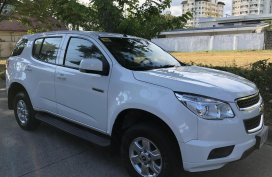 Sell White 2014 Chevrolet Trailblazer SUV / MPV in Parañaque