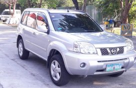 Sell 2011 Xtrail 2.0 Automatic Gasoline