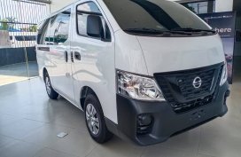 2020 Nissan URVAN 15STR MT