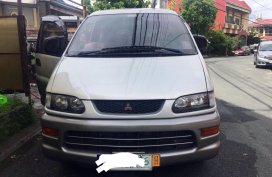 Selling Silver Mitsubishi Delica Space Gear 2004 Van in Parañaque