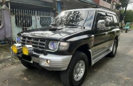 Black Mitsubishi Pajero 2004 SUV / MPV at Automatic  for sale in Manila