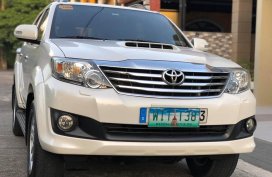 Sell White 2013 Toyota Fortuner SUV / MPV in Manila