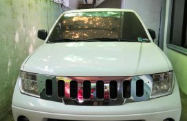 Selling White Nissan Navara 2011 Truck at 92000 in Mandaluyong