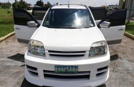 White Nissan X-Trail 2005 SUV / MPV for sale in Manila