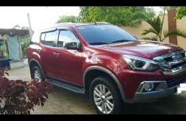 Selling Red Isuzu Mu-X 2018 in Ibaan