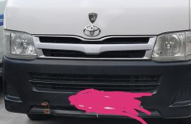 Toyota Hiace Commuter 2013 