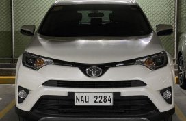 White Toyota Rav4 2017 for sale in Manila