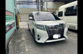 White Toyota Alphard 2016 for sale in San Antonio