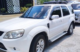 White Ford Escape 2011 for sale in Manila