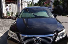 Sell Black Toyota Camry in Makati