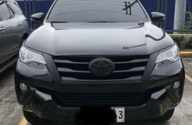 Selling Black Toyota Fortuner for sale in Muntinlupa