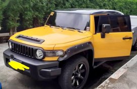 Sell Yellow Toyota Fj Cruiser in Parañaque