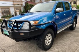 Sell Blue 2006 Toyota Hilux in Parañaque