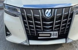 Sell White Toyota Alphard in Manila