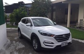 Sell White Hyundai Tucson in Pateros