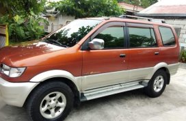 Orange Isuzu Crosswind for sale in Tarlac