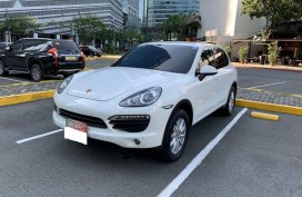 Sell White Porsche Cayenne in Manila