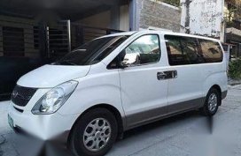 White Hyundai Starex 2013 for sale in Cainta