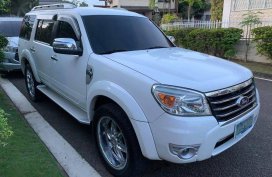 White Ford Everest for sale in Manila
