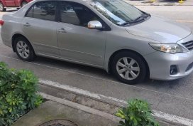 Selling Silver Toyota Corolla altis in Manila