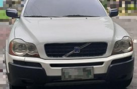 Selling White Volvo Xc90 for sale in Manila