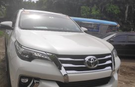 Selling Pearl White Toyota Fortuner for sale in Parañaque