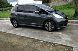 Selling Grey Honda Jazz in Biñan