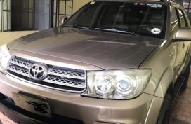 Selling Grey Toyota Fortuner in Muntinlupa