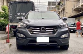 Sell Grey 2013 Hyundai Santa Fe in Manila