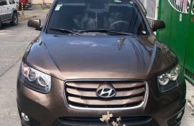 Sell Brown Hyundai Santa Fe in Parañaque