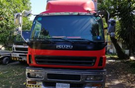 Sell Red Isuzu Giga in Angeles
