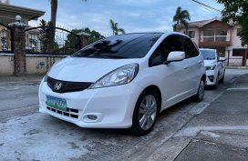 White Honda Jazz for sale in San Fernando