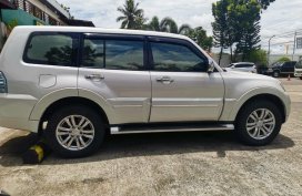Sell White Mitsubishi Pajero in Mambusao