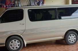 Sell White Toyota Grandia in Talavera